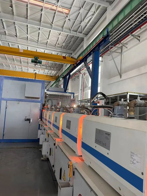 實現(xiàn)量產(chǎn) 國內(nèi)首臺哈特貝爾大型熱成型機熱試成功